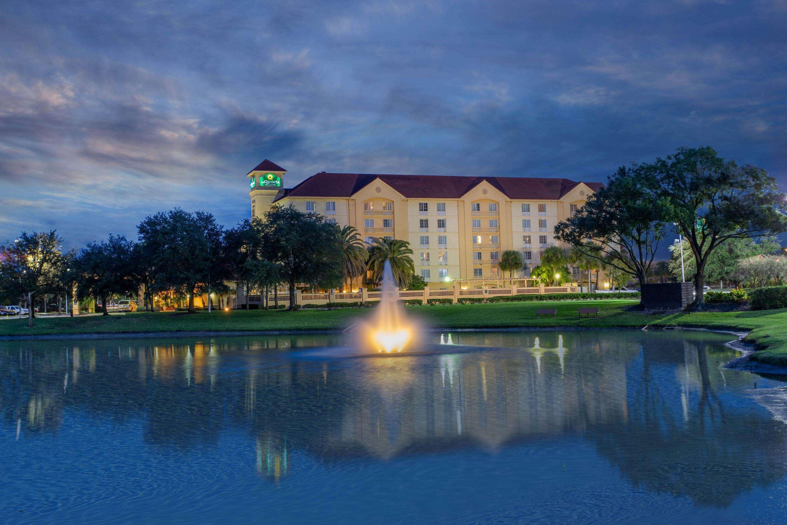 La Quinta By Wyndham Jacksonville Butler Blvd Exterior foto